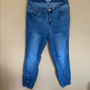 Charlotte Russe - medium wash jeggings💙